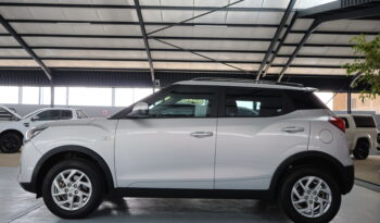2022 Mahindra XUV 300 1.5D W6 full