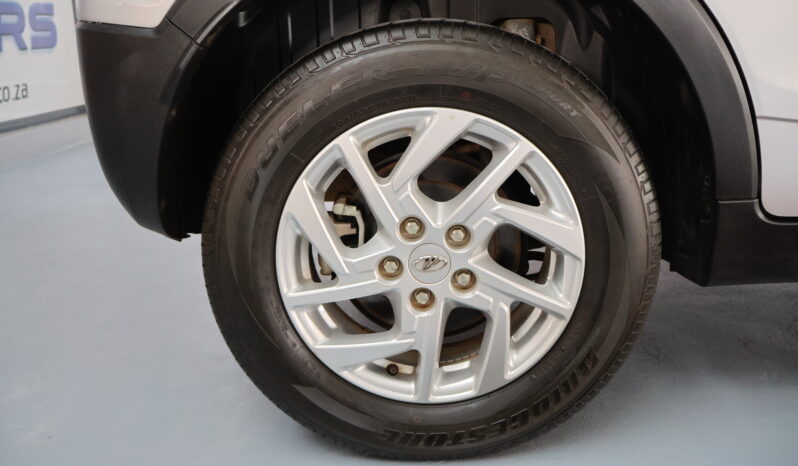 2022 Mahindra XUV 300 1.5D W6 full