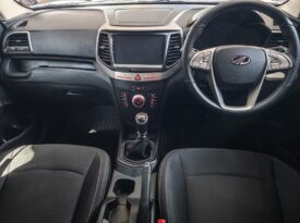 2022 Mahindra XUV 300 1.5D W6