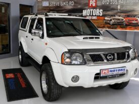 2017 Nissan NP300 2.5 TDi Hi-Rider Double-Cab