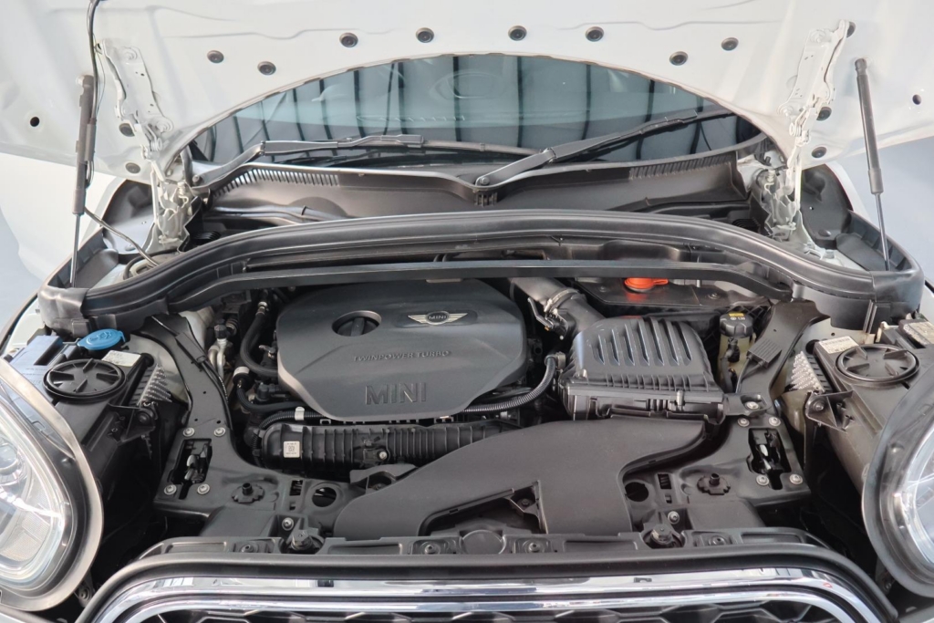 2019 MINI Countryman Cooper S Countryman Auto — image 1 of 25
